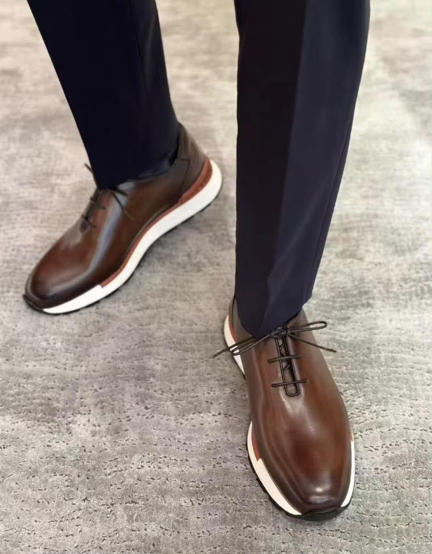 Chaussures cuir marron patiné semelle blanche