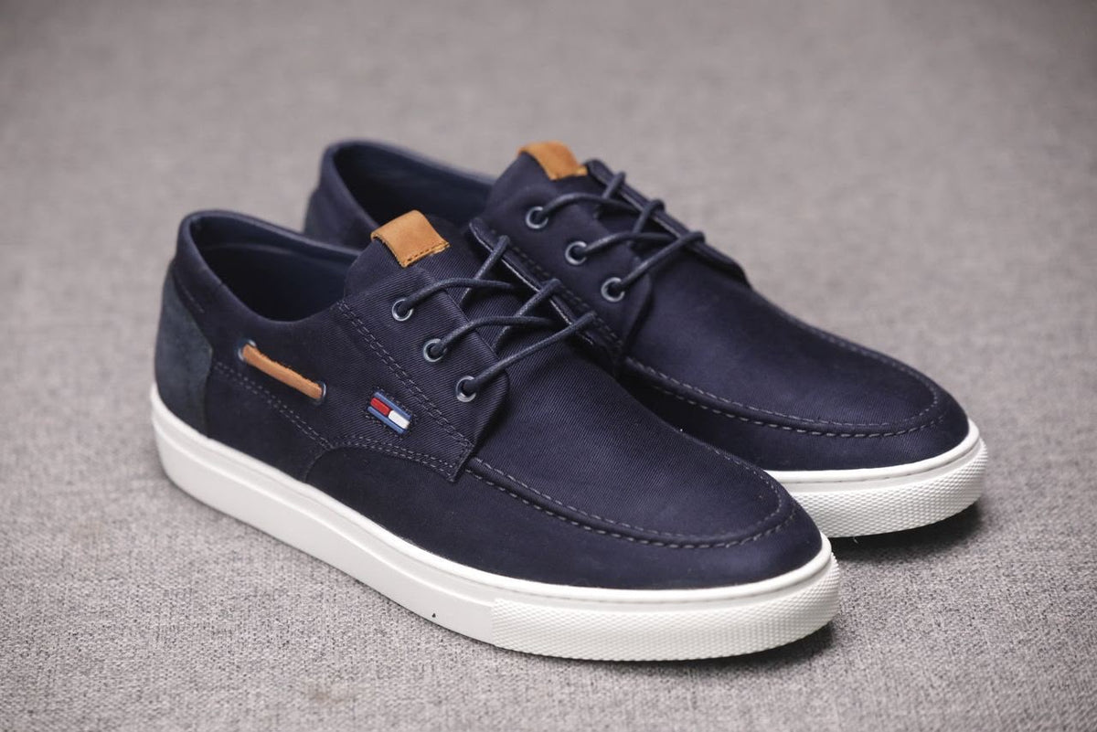 Chaussures bateau toile bleu marine semelle blanche