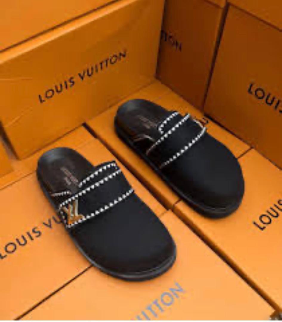 Babouches daim noir – Réf. CH233