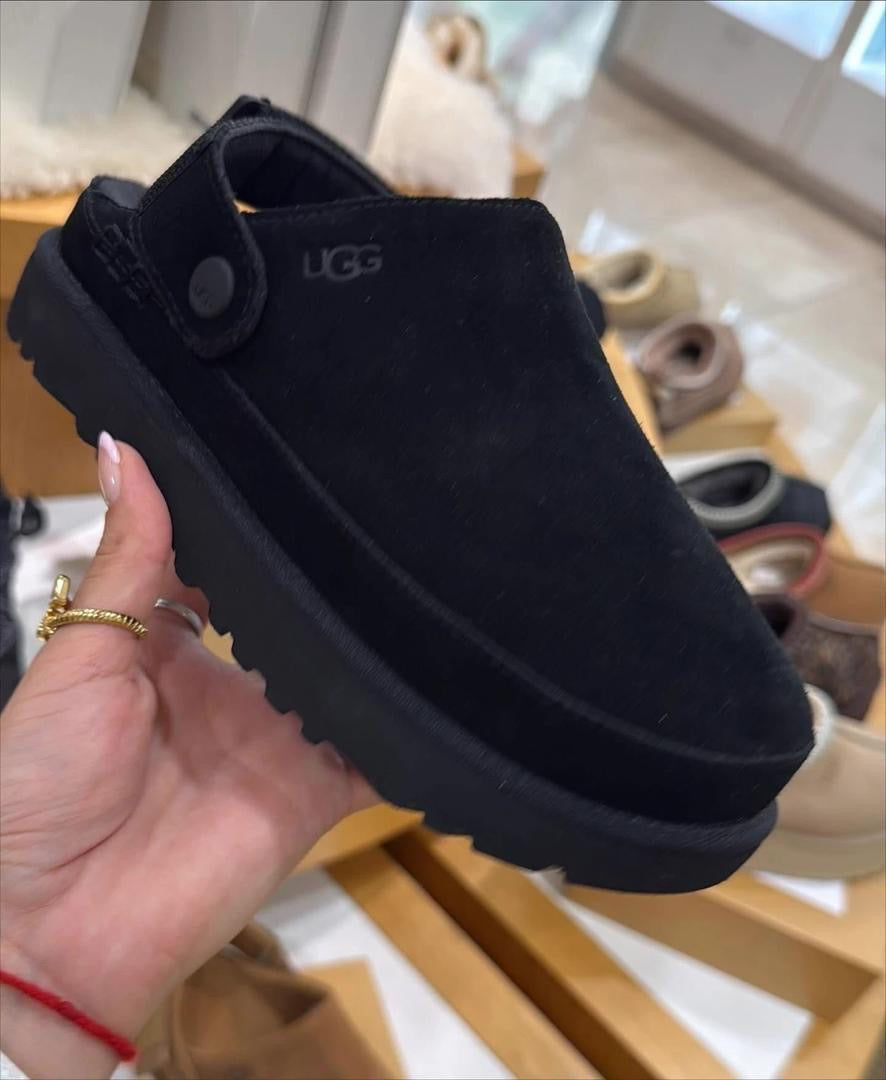 UGG