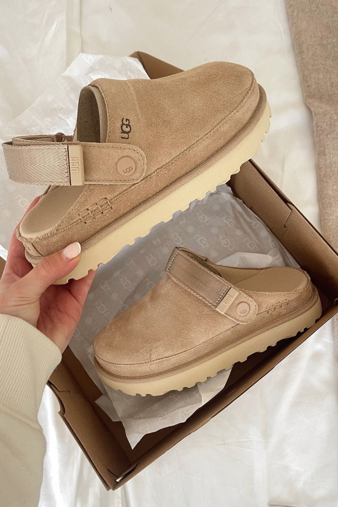 UGG